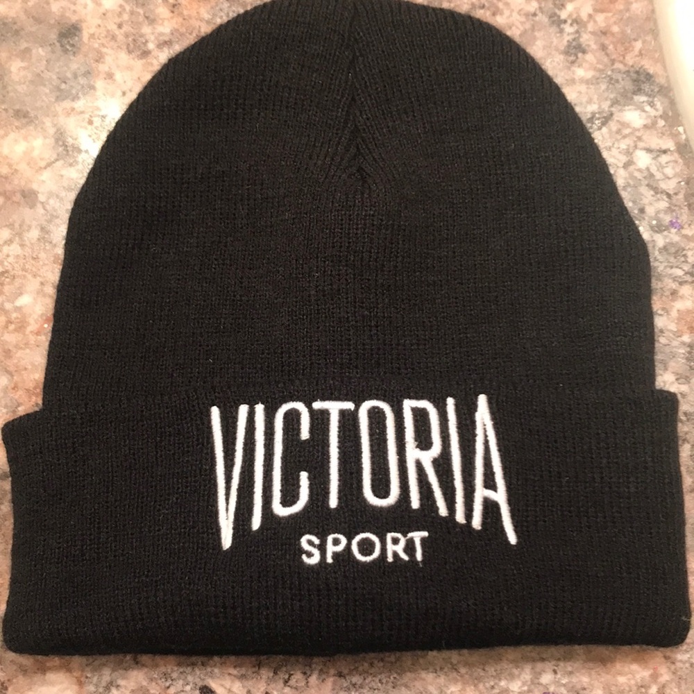 Black beanie